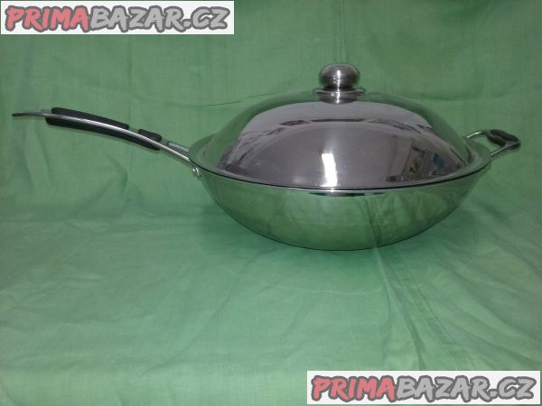 Wok pánev s poklicí Wok pánev s poklicí