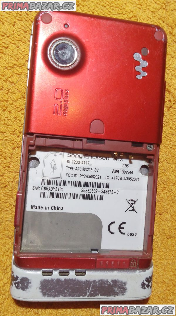 Vysouvací Sony Ericsson W910i - k opravě nebo na náhradní díly!!! Vysouvací Sony Ericsson W910i - k opravě nebo na náhradní díly!!!