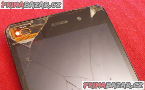 Huawei P8 Lite - k opravě nebo na náhradní díly!!! Huawei P8 Lite - k opravě nebo na náhradní díly!!!