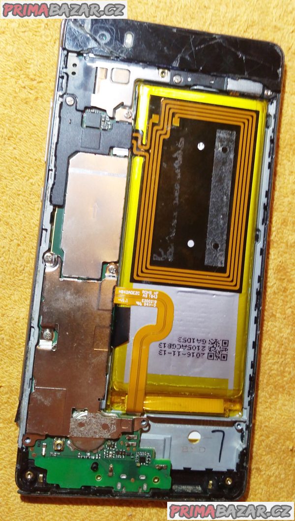 Huawei P8 Lite - k opravě nebo na náhradní díly!!! Huawei P8 Lite - k opravě nebo na náhradní díly!!!