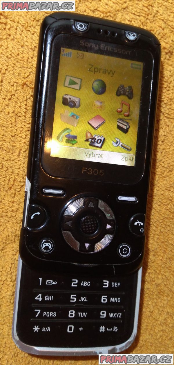 Vysouvací Sony Ericsson F305 + 3 DÁRKY!!! Vysouvací Sony Ericsson F305 + 3 DÁRKY!!!
