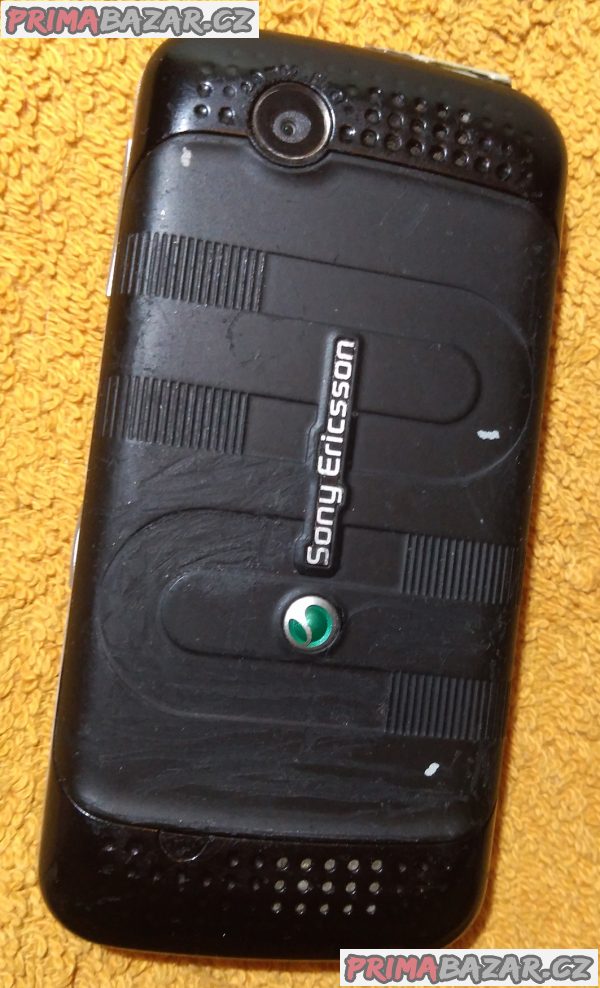 Vysouvací Sony Ericsson F305 + 3 DÁRKY!!! Vysouvací Sony Ericsson F305 + 3 DÁRKY!!!