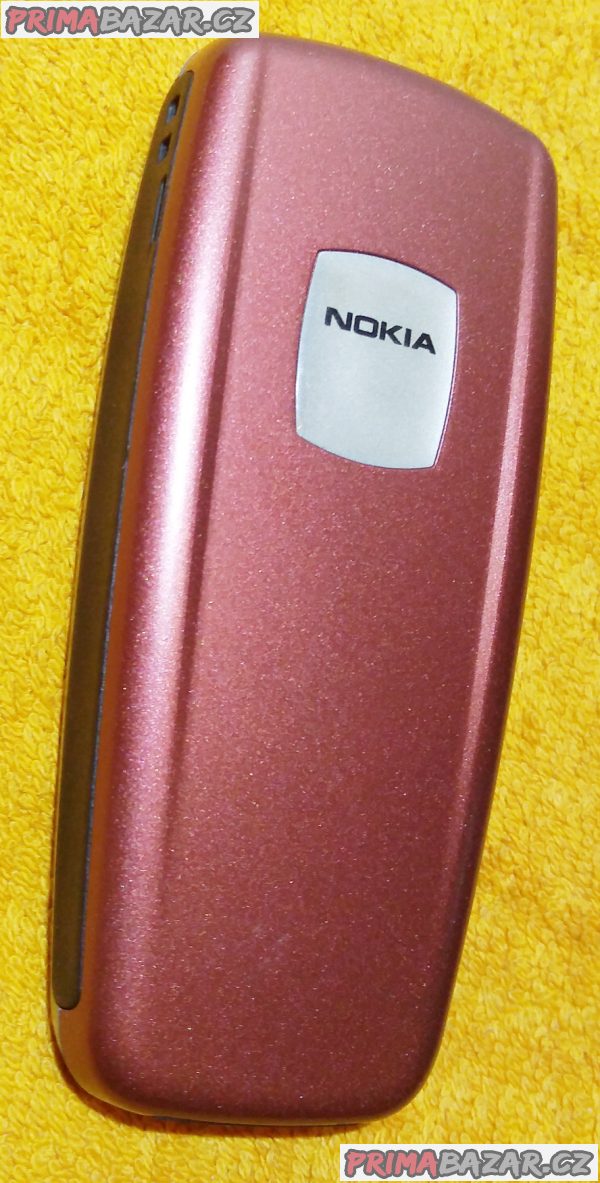 Nokia 2600 - hezká + 2 DÁRKY!!!