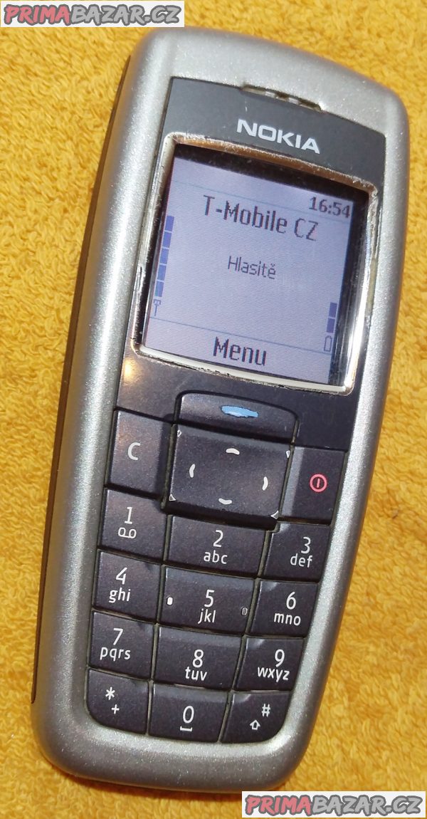 Nokia 2600 - hezká + 2 DÁRKY!!!