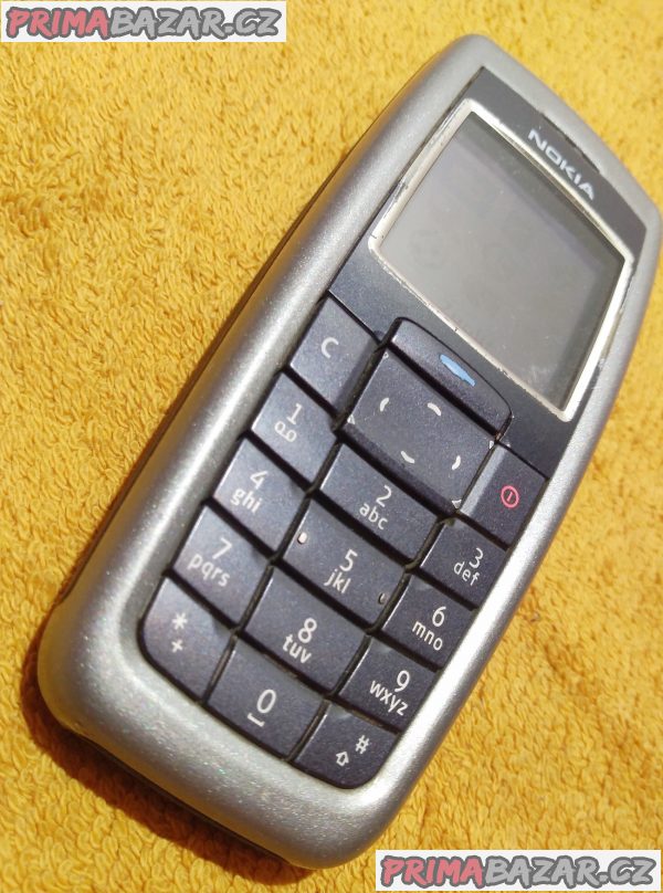 Nokia 2600 - hezká + 2 DÁRKY!!!