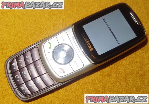 Výsuvný Samsung SGH-X530 - funkční s vadným displejem!!! Výsuvný Samsung SGH-X530 - funkční s vadným displejem!!!