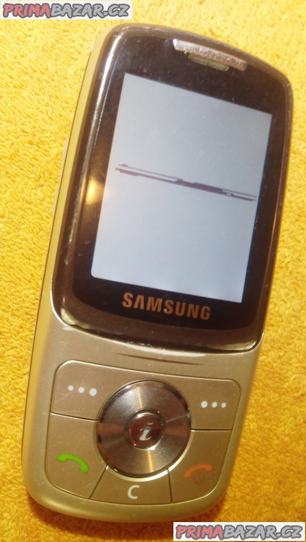 Výsuvný Samsung SGH-X530 - funkční s vadným displejem!!! Výsuvný Samsung SGH-X530 - funkční s vadným displejem!!!