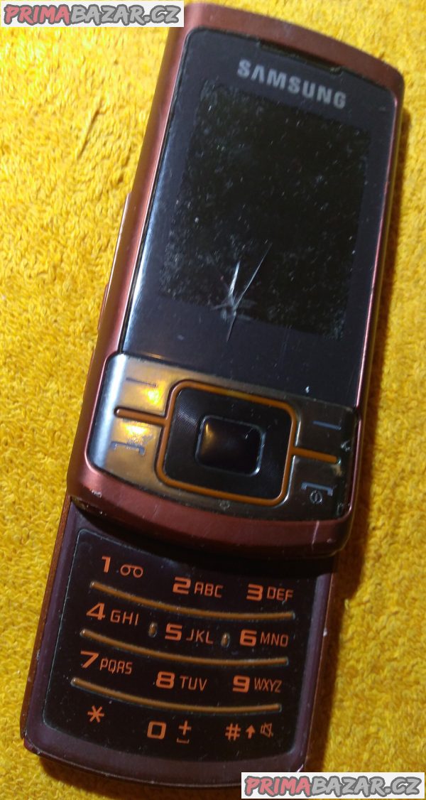 Samsung C3050 - na náhradní díly nebo k opravě!!!