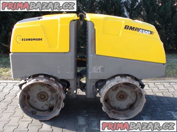 Vibrační ježkový válec BOMAG BMP 8500