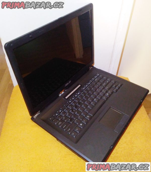 Notebook Asus X58L - k opravě nebo na náhradní díly!!! Notebook Asus X58L - k opravě nebo na náhradní díly!!!