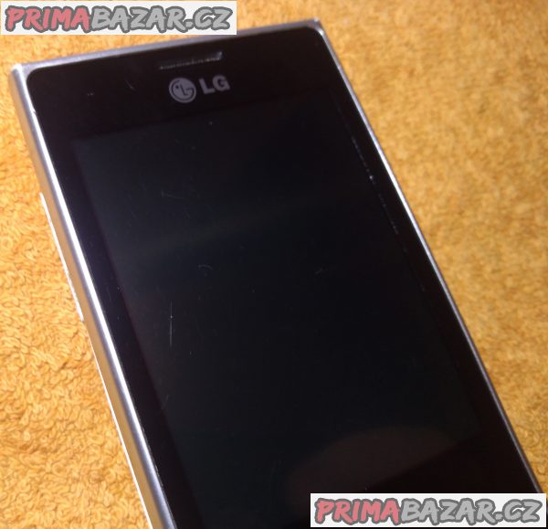 LG Optimus L3 - na náhr. díly nebo k opravě!!!