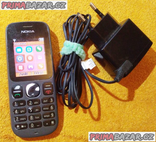 Nokia 100 s originální nabíječkou!!! Nokia 100 s originální nabíječkou!!!