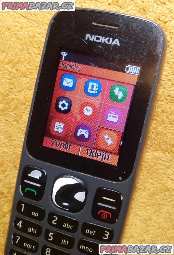 Nokia 100 s originální nabíječkou!!! Nokia 100 s originální nabíječkou!!!
