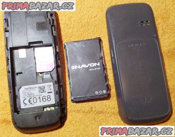 Nokia 100 s originální nabíječkou!!! Nokia 100 s originální nabíječkou!!!