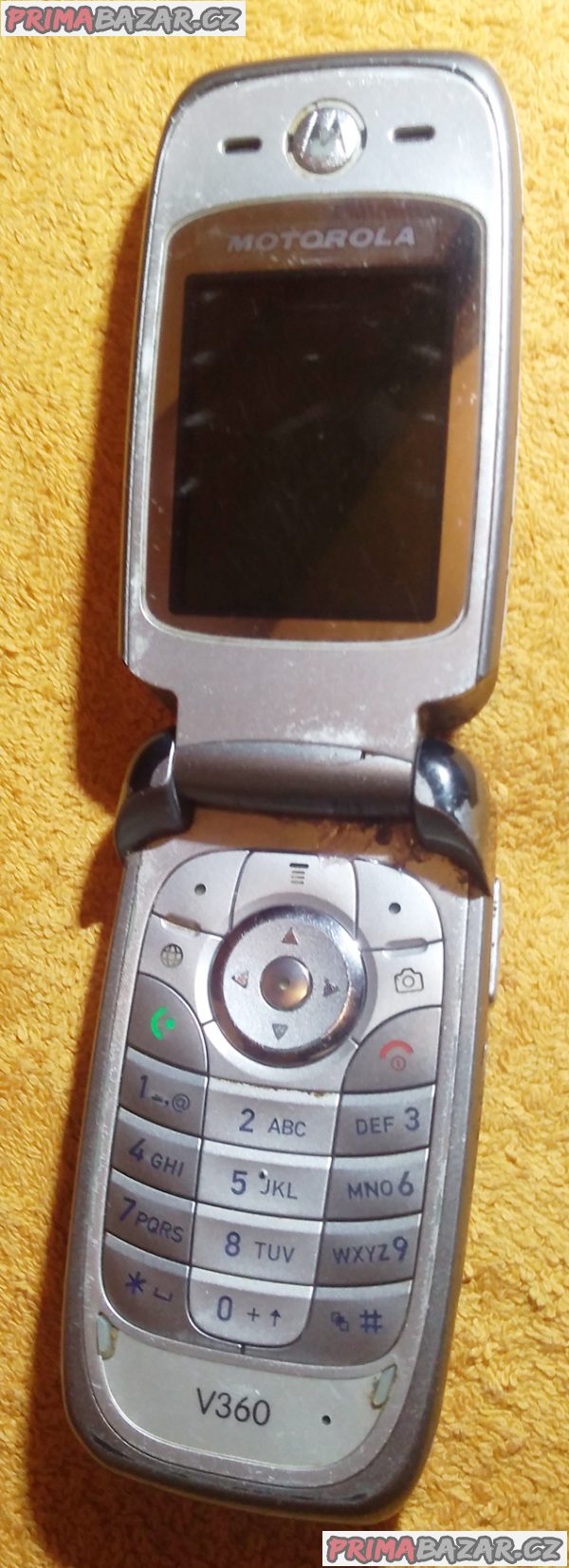 Výklopná Motorola V360 - k opravě nebo na náhradní díly!!!