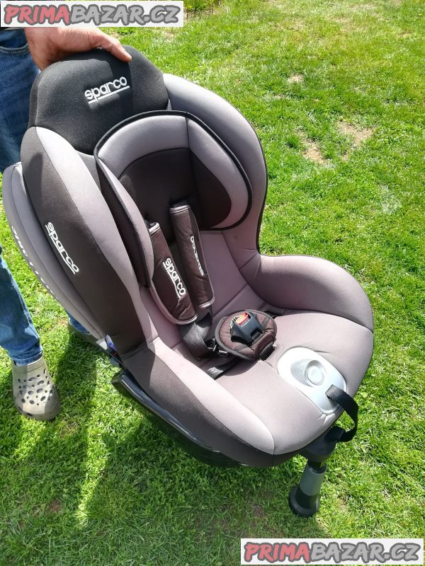 Polohovací sedačka značky SPARCO. Polohovací sedačka značky SPARCO.
