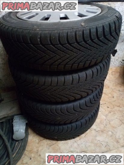 Prodám zimní pneu značky  Pirelli