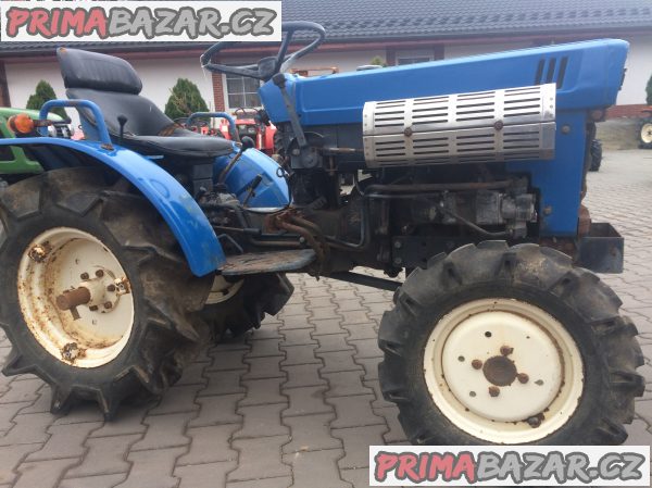 Japonský traktor Iseki TX 1300 13Hp