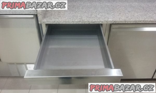 Pizza stůl s chladící nástavbou Pizza stůl s chladící nástavbou
