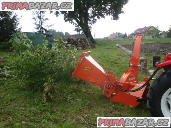 Prodám nový hydraulický štěpkovač CRONIMO typ