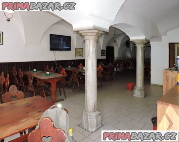 Bytový dům s restaurací ve Zlatých Horách, okr. Jeseník Bytový dům s restaurací ve Zlatých Horách, okr. Jeseník