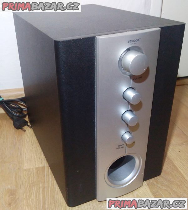 3x DVD přehrávač +6 ks repro +1 subwoofer - levně!!!