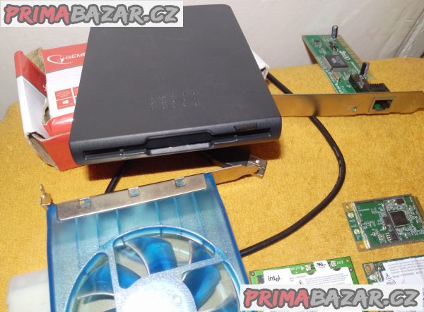 Wi-Fi karty pro notebooky +USB floppy disk +síťová karta +ventilátor -100 % funkční!!!
