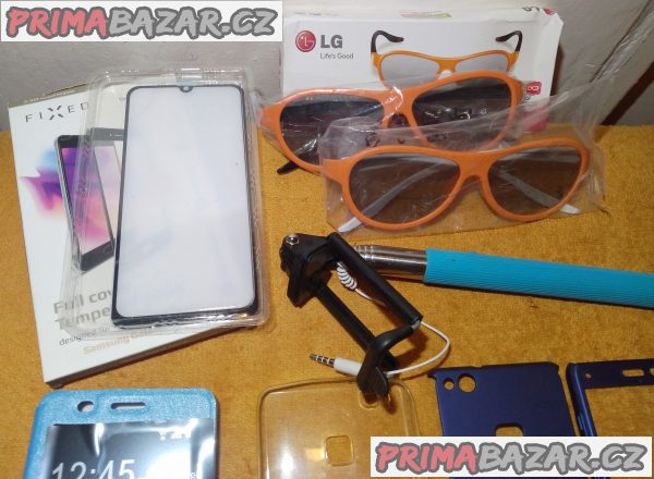 Tvrzené sklo +2 ochranné obaly +selfie tyčka +herní brýle -100 % funkční!!!