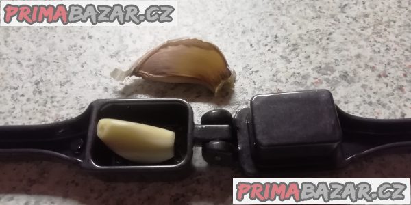 Pasírovač na česnek Pasírovač na česnek