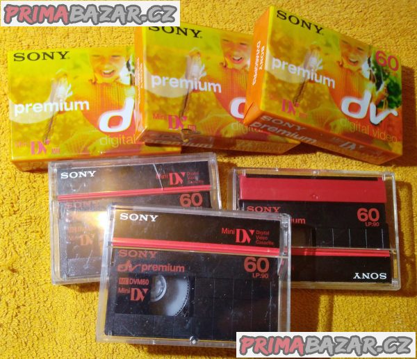 Fén +LED světlo +páska XR-12WE +SONY Mini DV +3x film!