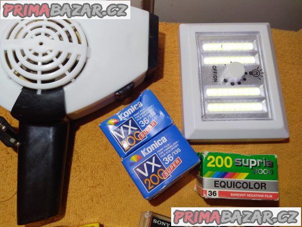 Fén +LED světlo +páska XR-12WE +SONY Mini DV +3x film!