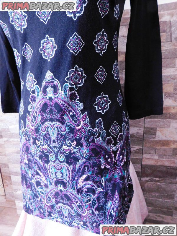 Dámské-dívčí elegantní šaty-vel.36 Dámské-dívčí elegantní šaty-vel.36