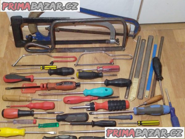 Sada 5 ručních pil +sada 8 kleští +sada 30 šroubováků!!! Sada 5 ručních pil +sada 8 kleští +sada 30 šroubováků!!!