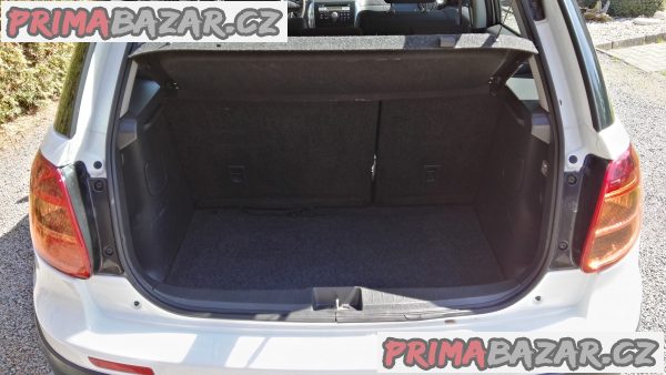 Fiat Sedici 1,6 16V benzín 4x4 STK servisováno Fiat Sedici 1,6 16V benzín 4x4 STK servisováno