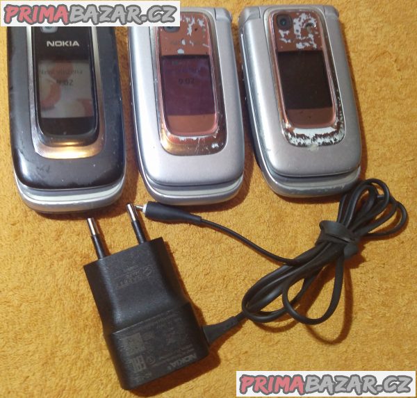 3x Nokia 6131 +3x Alcatel BE1 +2x Samsung 5230 -funkční!!!