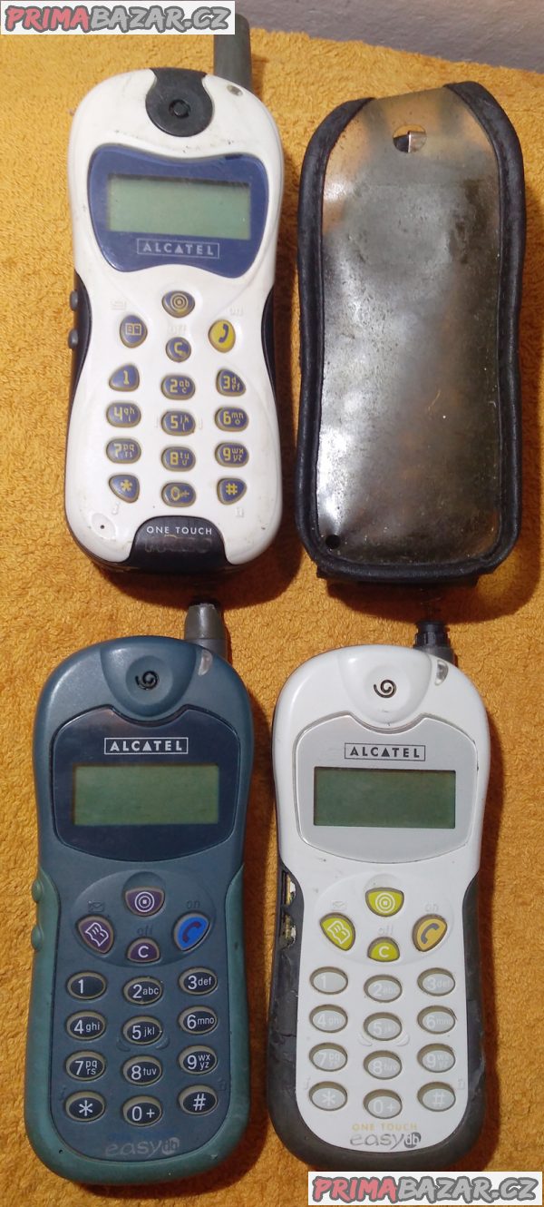 3x Nokia 6131 +3x Alcatel BE1 +2x Samsung 5230 -funkční!!!