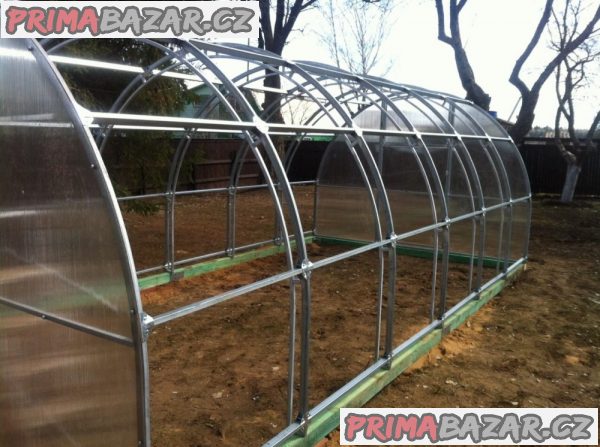 Zahradní polykarbonátový skleník Agroflex – TITAN LUX
