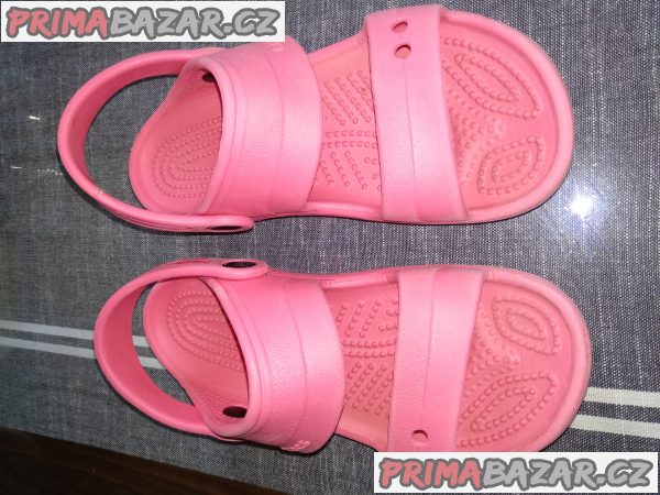 sandalky-crocs-vel-j1-32-33