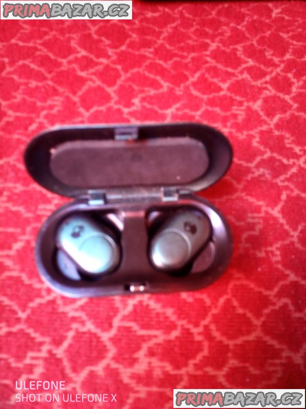 bezdratova-sluchatka-skullcandy-push-cernozelena