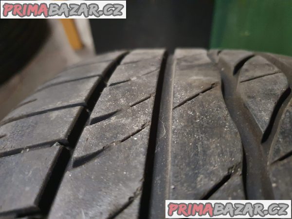 orig. Volkswagen Jetta Touran 90% letni pneu 5x112 7x17