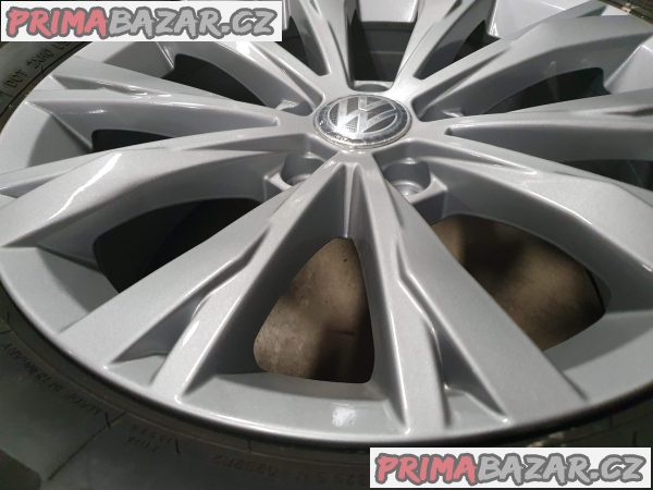 orig. Volkswagen Montana Tiguan 5x112 7x17 et40 letni 99%