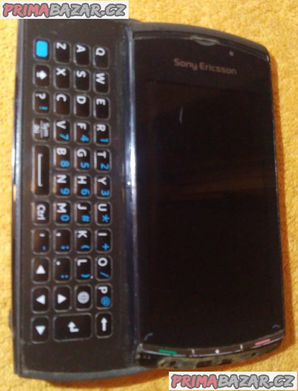 Různé mobily Sony Ericsson k opravě -levně!!!