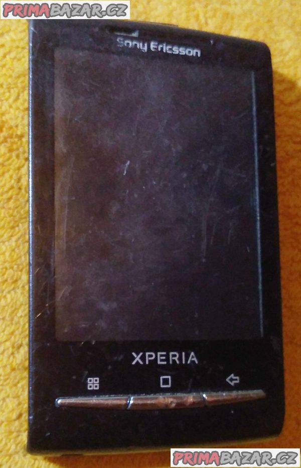 Různé mobily Sony Ericsson k opravě -levně!!!