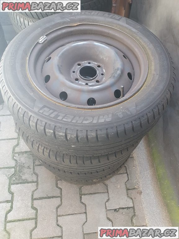 Plechové disky orig. Peugeot citroen 4x108 6jx15 et18 pneu michelin 185/65 r15 70% vzorek letní možnost