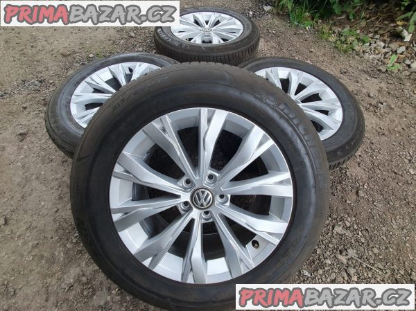 Alu kola elektrony originál Volkswagen r.v.2018 5NA 5x112 7jx17 et40 c.d.5NA601025 germany pneu michelin primacy 3 99% vzorek 215/65 r17 99v možnost zaslání na dobírku platí do