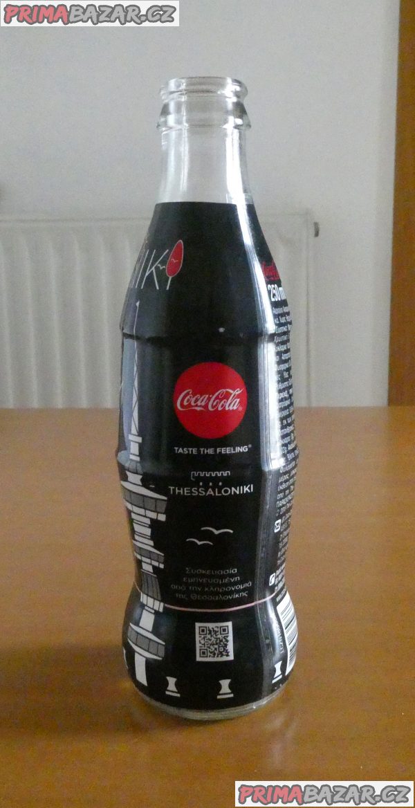 Sběratelská skleněná lahev Coca Cola 250 ml černá