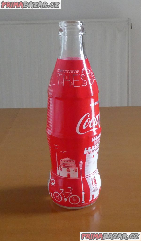 Sběratelská skleněná lahev Coca Cola 250 ml červená etiketa