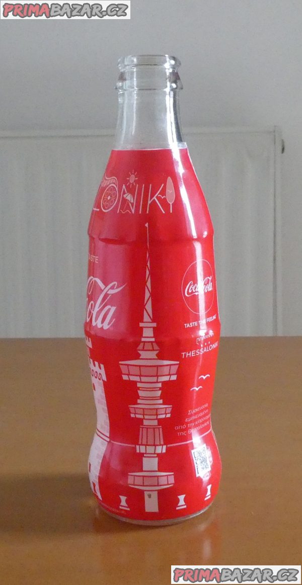 Sběratelská skleněná lahev Coca Cola 250 ml červená etiketa