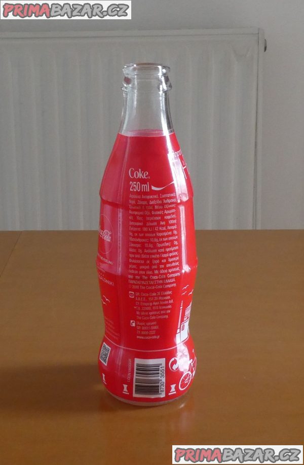 Sběratelská skleněná lahev Coca Cola 250 ml červená etiketa