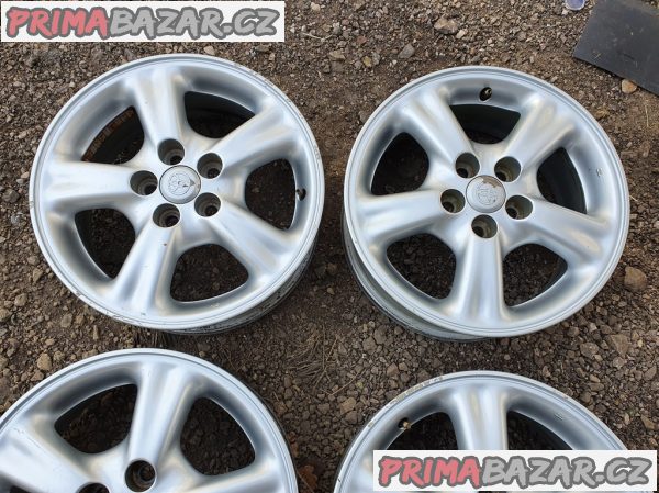 Alu kola Toyota 5x100 6jx15 et39 r15 cis Alu kola Toyota 5x100 6jx15 et39 r15 cis